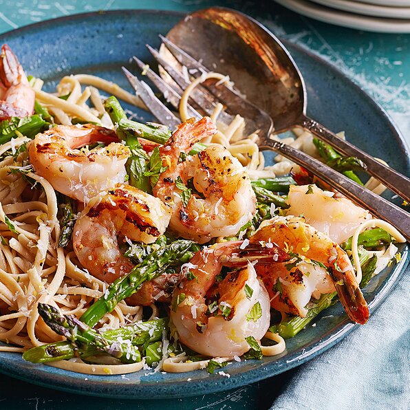 Italian Asparagus Shrimp Pasta